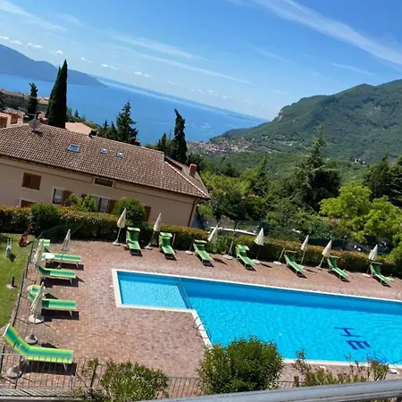 Kelly - Theater Apartman Tignale